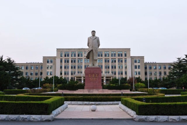 Dalian University of Technology, Dalian, China